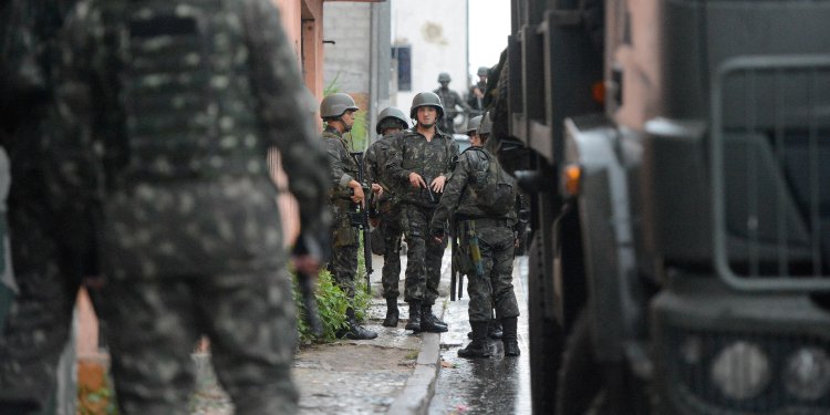 Exército nas ruas GLO Garantia da Lei e da Ordem